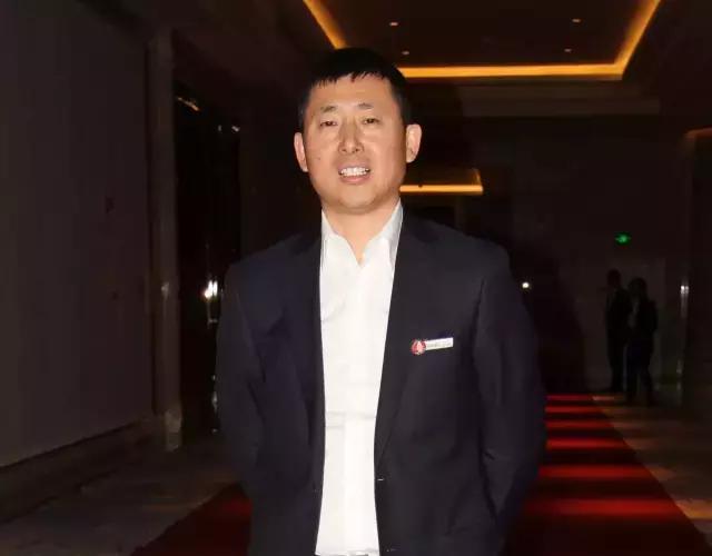 椁愰ギ鐣岀殑鍗庝负,鍗庝负楗哄瓙