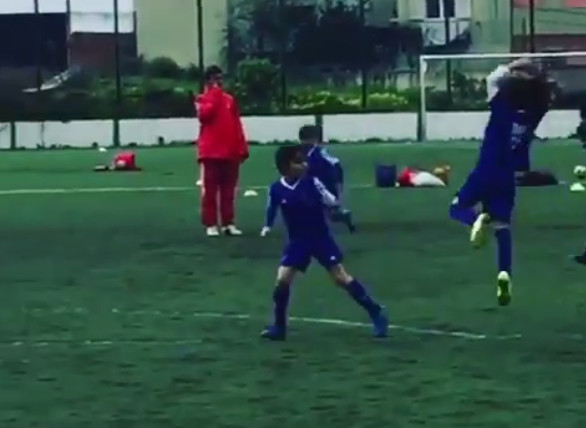 c罗刁钻射术折服马塞洛卡塞米罗,c罗标志性动作素描