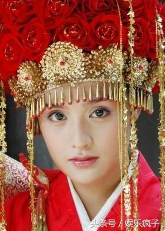 曾连上8次春晚二婚与富豪隐婚,春晚成名却抛妻弃女二婚双双入狱