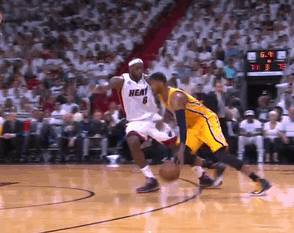 当年唯一能和詹姆斯对抗的乔治,唯一能和詹姆斯抗衡的人