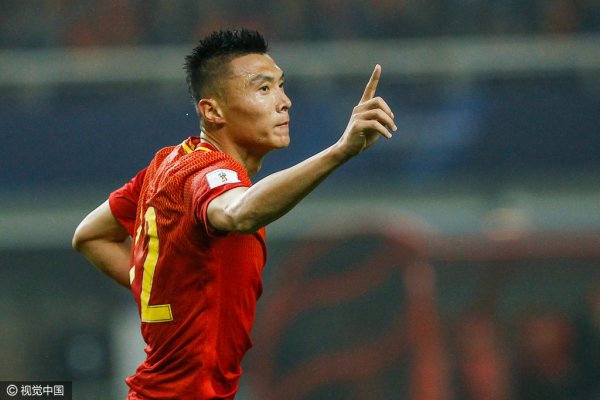 长沙国足1:0胜韩国队赛后,于大宝与韩国球员冲突