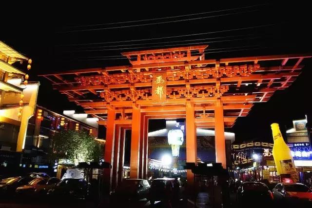 成都最嗨夜店,除了夜店还能玩什么