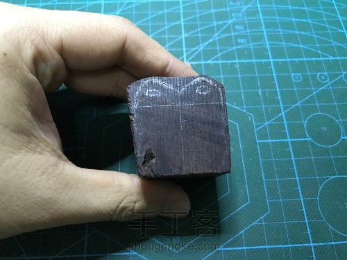 小叶紫檀木刻蟾蜍