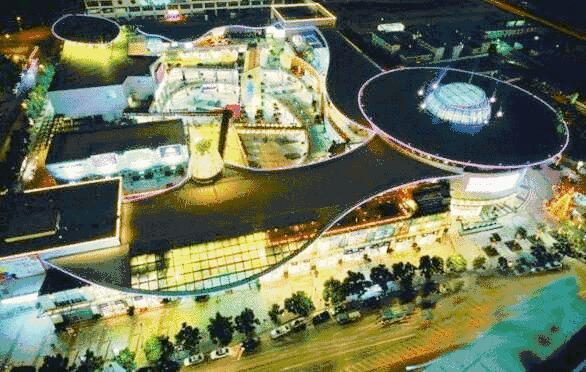 近两年运营效果突出的购物中心,业绩大涨的购物中心