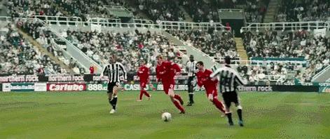 国足2-0韩国大型纪录片,国足1:0韩国足坛人士犀利点评