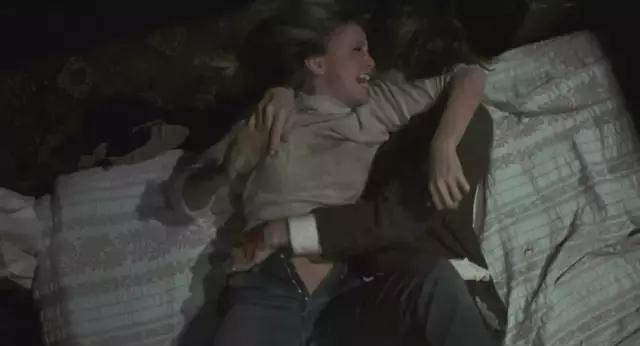 除了以暴制暴还能用什么方法,除了以雷霆击破黑暗还可以喊什么