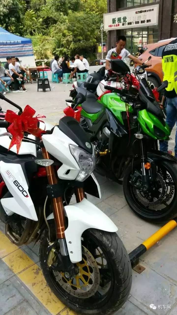 车友风采，遇到摩托车后，感觉每天都是热恋