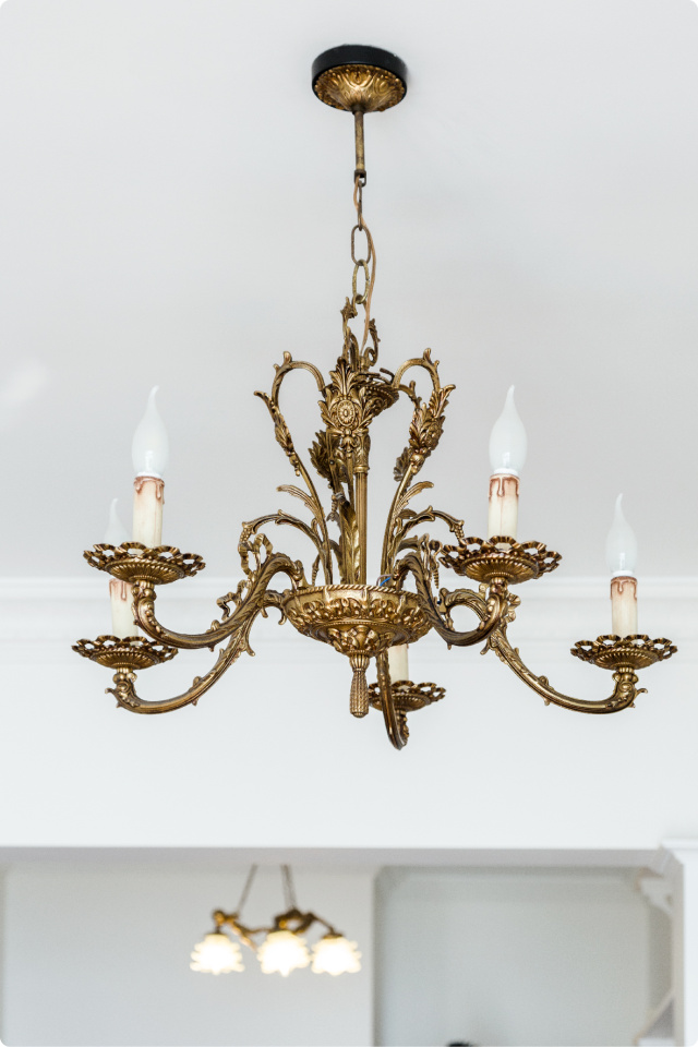 她凑来一堆二手家具，装了人生的第一套房子，关键还特别好看！