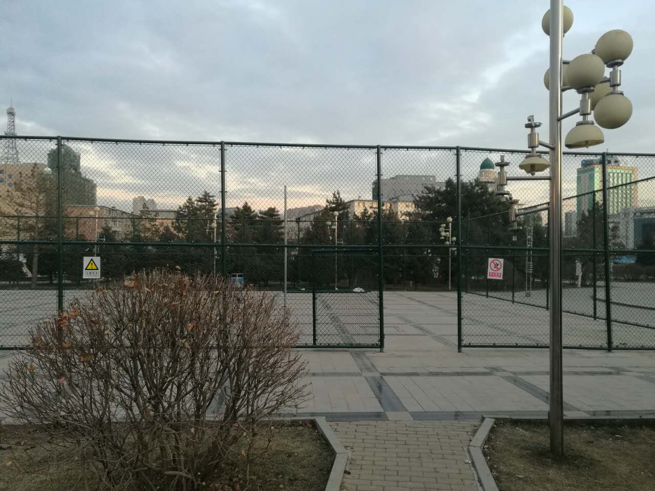 呼和浩特市回民区体育训练馆,回民学校足球