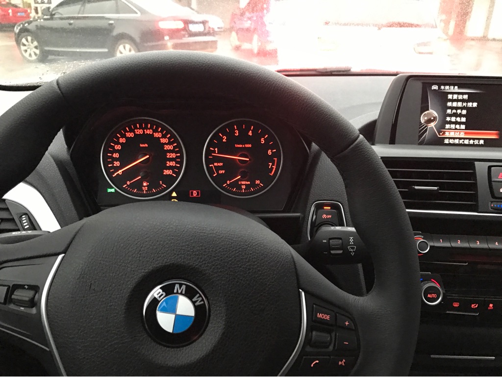 宝马120i哪一款是4缸,宝马120i2.0t实测