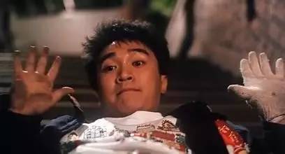 十年龙套一朝逆袭，这就是星爷出道35年的成神之路