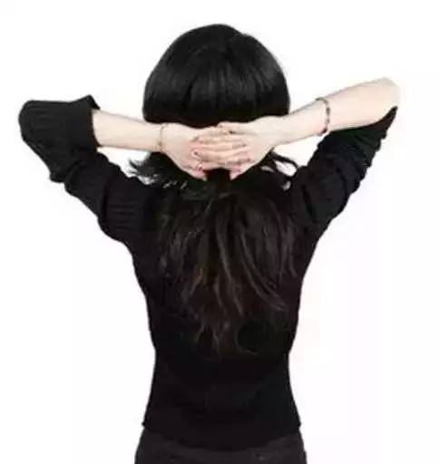 滨江名医说健康丨经常低头看手机的都来看看，朱教授教你预防“手机脖”！