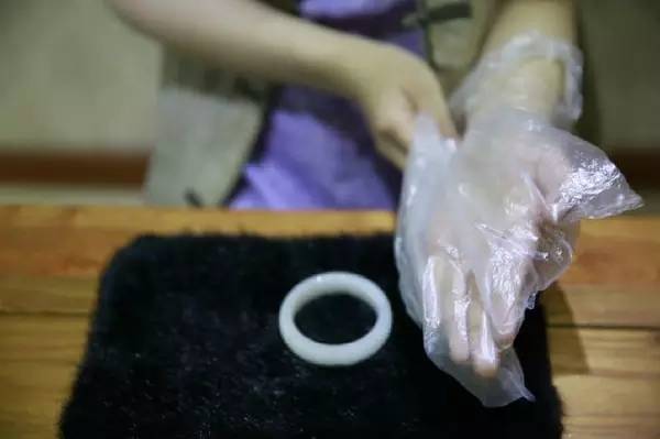 怎样买大小合适的手镯,怎么测量买手镯尺寸