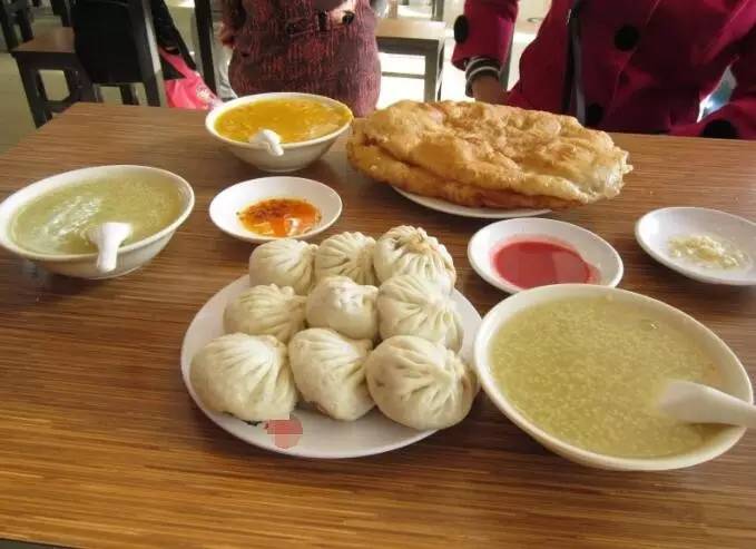 美国人吃日本包子案件,美国人吃包子饺子