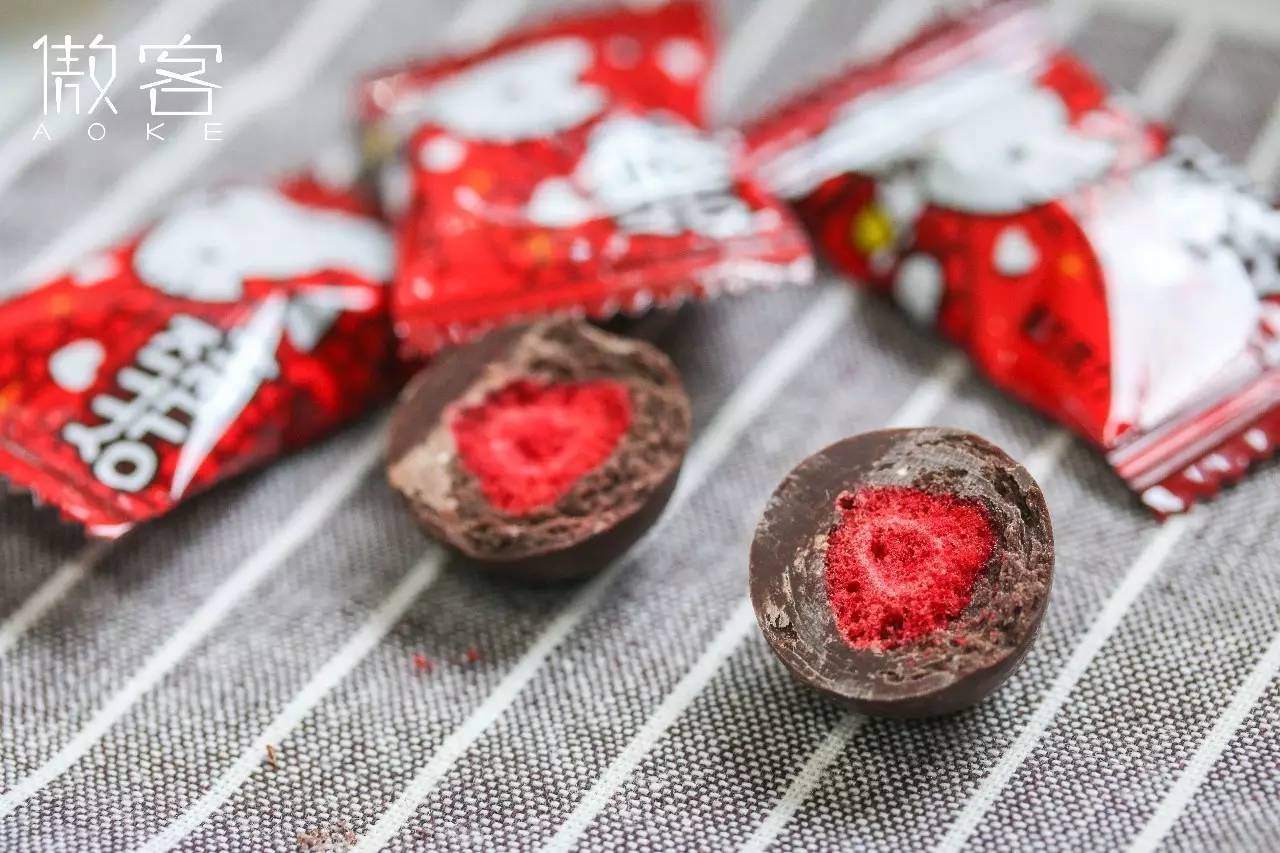 发现3种几乎零差评网红零食,网红小吃零食手撕肉