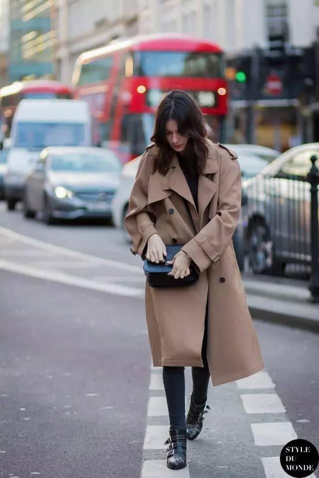 长风衣和短风衣穿搭对比,长风衣外套搭配