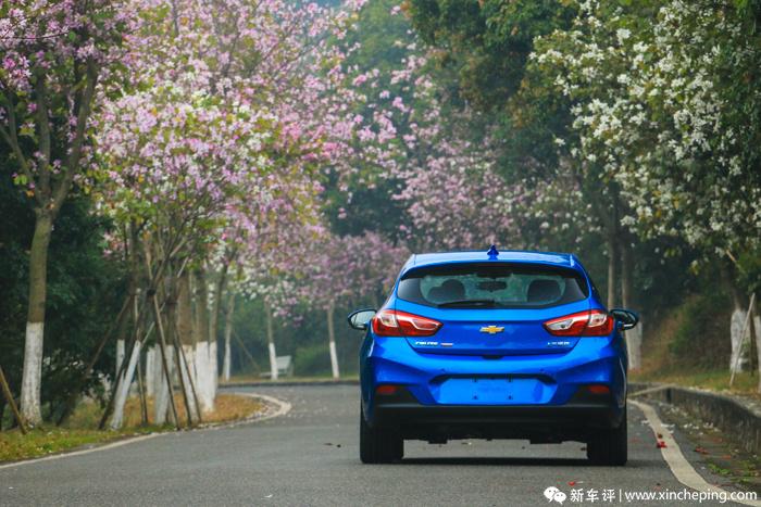 科鲁兹两厢车试驾体验,雪佛兰科鲁兹两厢试驾