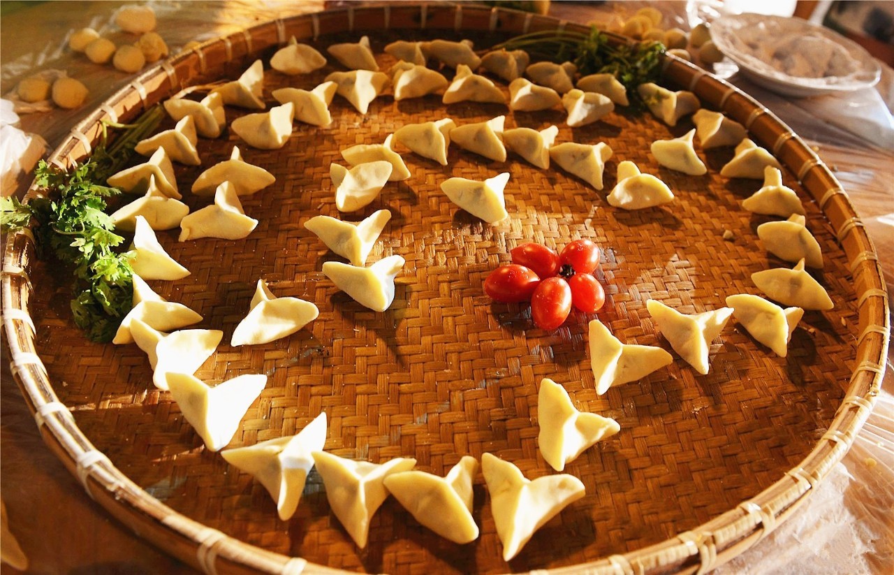 浙里有座藏在大山里的小香港，低调得让人心疼，高铁2h即达！