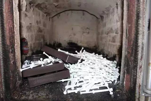 这批韩国崴货在贵阳被销毁事关很多人的健康