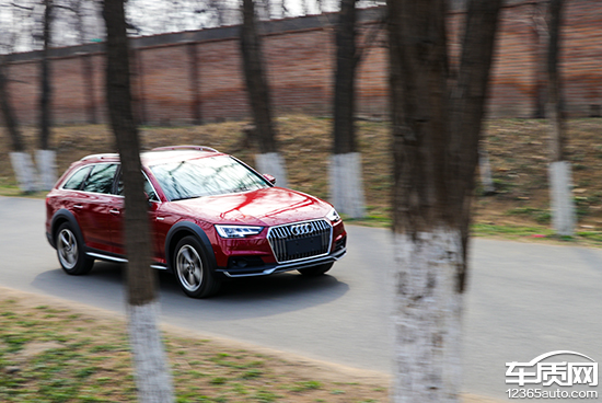 2017款奥迪a4allroad试驾,奥迪a43.0四驱quattro