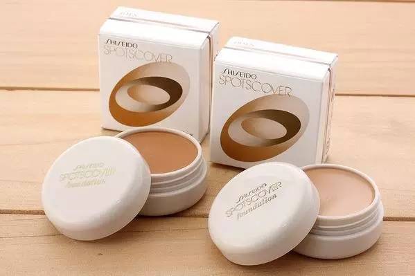 女神范｜任你肤白貌美不吃藕，一对黑眼圈毁所有！