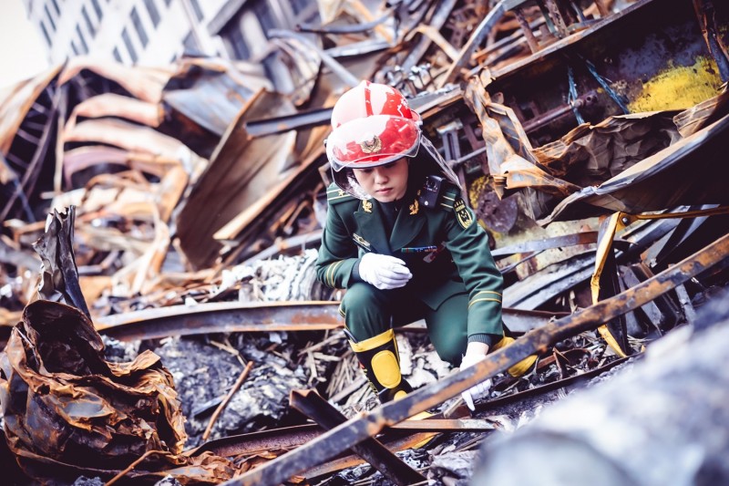 3.15丨我想，我可能遇到了一群“假”的消防员