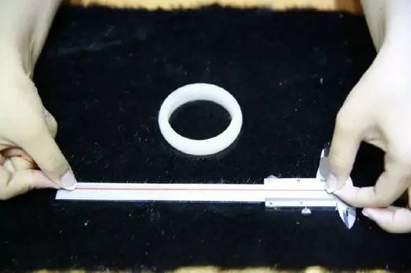 怎样买大小合适的手镯,怎么测量买手镯尺寸