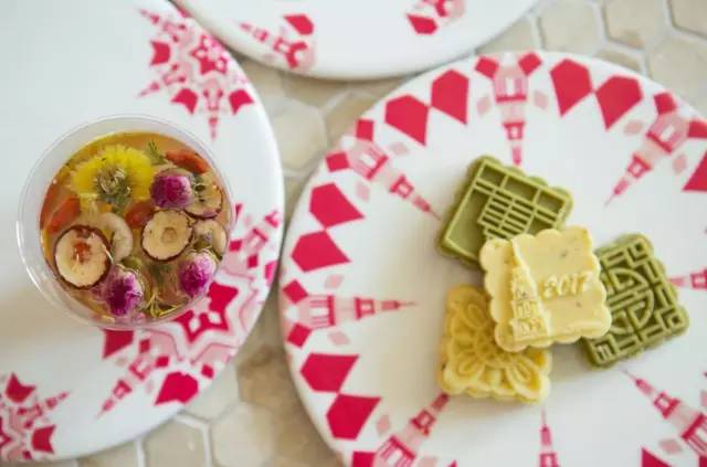 “稀奇好白相”，上海大世界3月31日对外开放，再来照一照童年的哈哈镜吧！