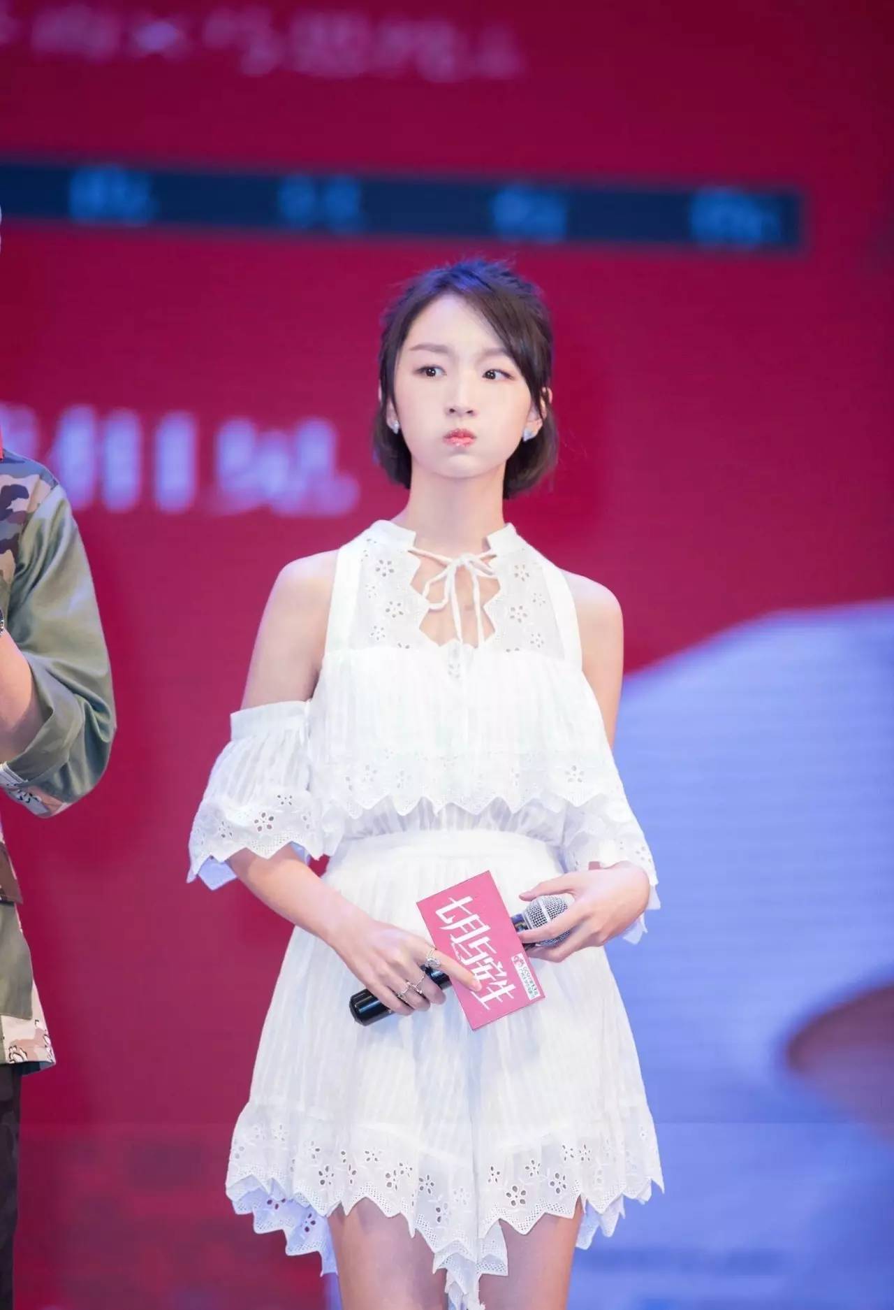 推荐几件好看又便宜的仙女裙,法式小众仙女裙粉红色20到30岁