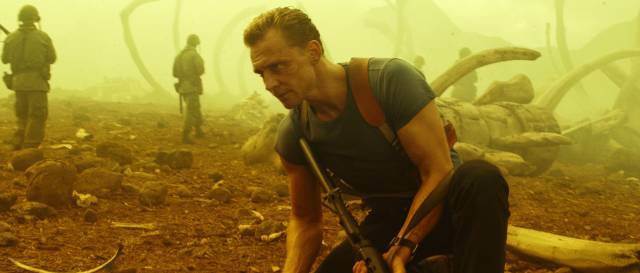 汤姆·希德勒斯顿代表作品,汤姆希德勒斯顿和狼叔的悬疑电影