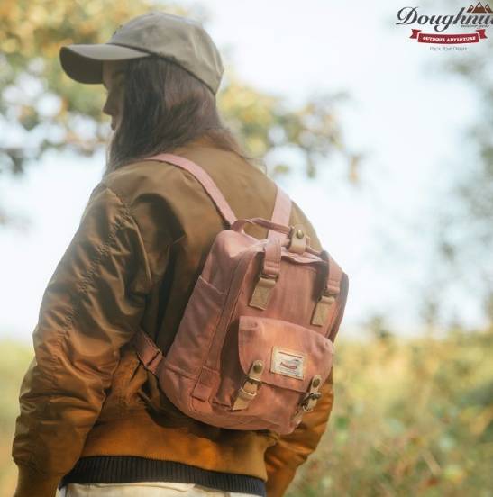 有态度｜谁说双肩包就是年轻人的专利，明明是谁背谁都美啊！