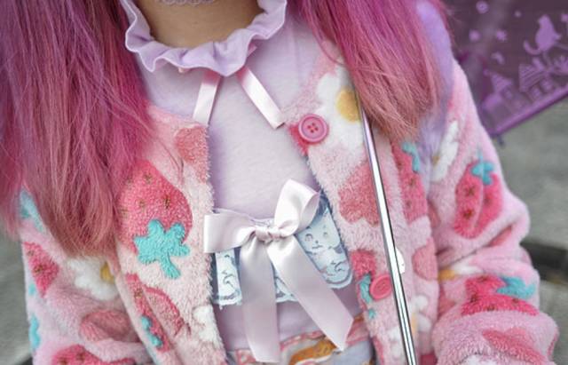 同事看到我就哈哈大笑,同事问我为什么对着屏幕发呆