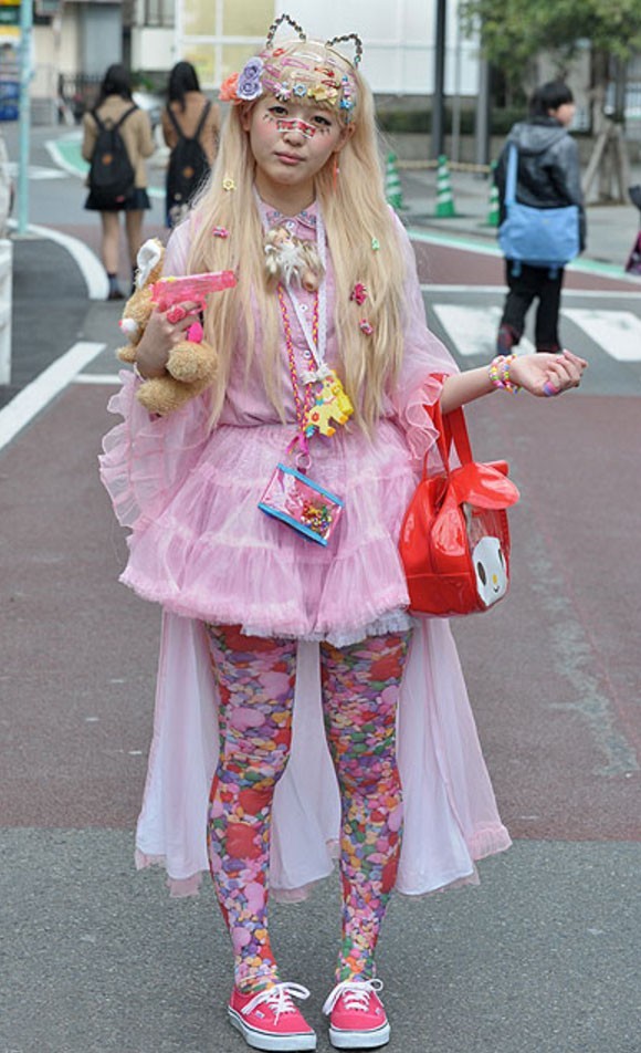 同事看到我就哈哈大笑,同事问我为什么对着屏幕发呆