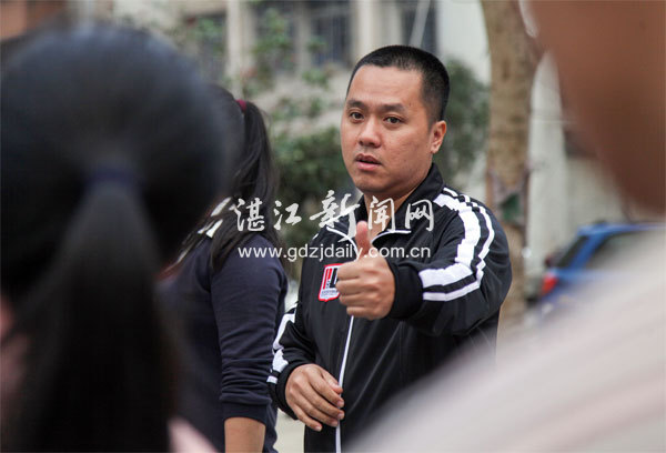 这支特殊球队欲与高手过招