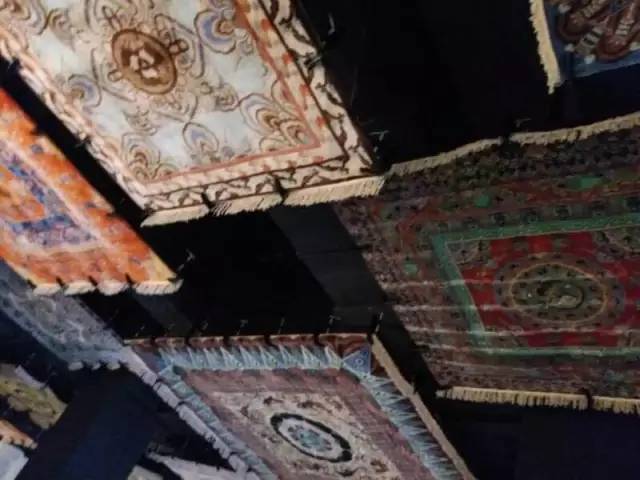 “稀奇好白相”，上海大世界3月31日对外开放，再来照一照童年的哈哈镜吧！