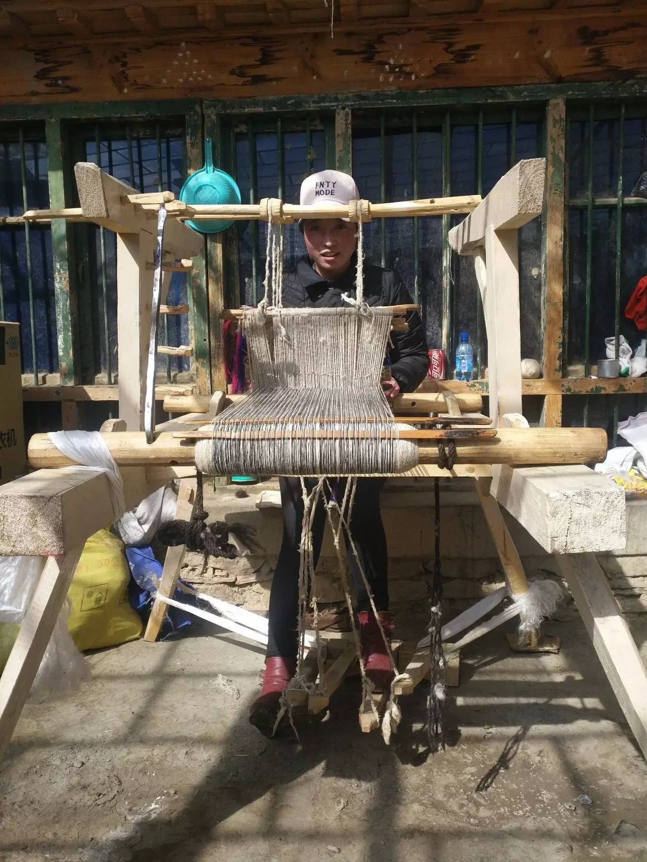 幸福！他们在“世界之巅”创造了新生活