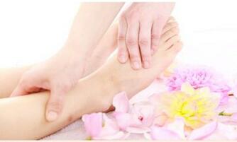 记者体验中医理疗,记者体验按摩疗法