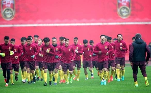 国足直播今天足球比赛,国足目前正在进行的足球比赛