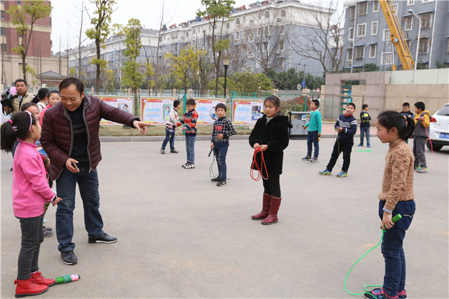 鍏畨閲戝畨鍖烘竻姘存渤瀛︽牎,鍏畨甯傛竻姘存渤瀛︽牎鏁欒偛