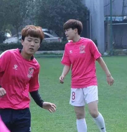 女足国家队退役队员进场打工,女足黄金一代退役后都干嘛去了