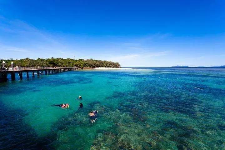 刘强东与奶茶妹妹的婚礼举办地大堡礁到底有多美？自己去看！