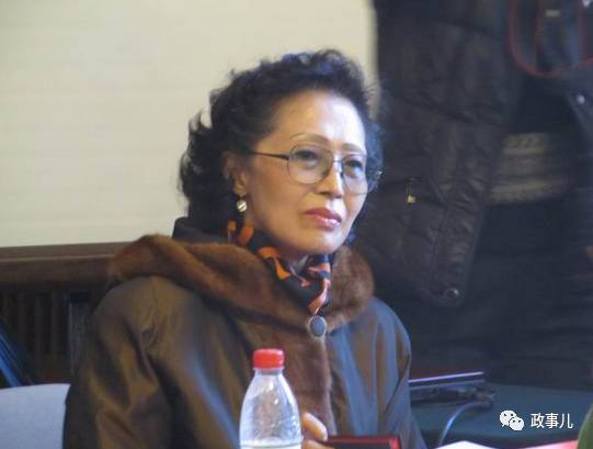 中韩足球大对决,中韩对决乒乓球女将