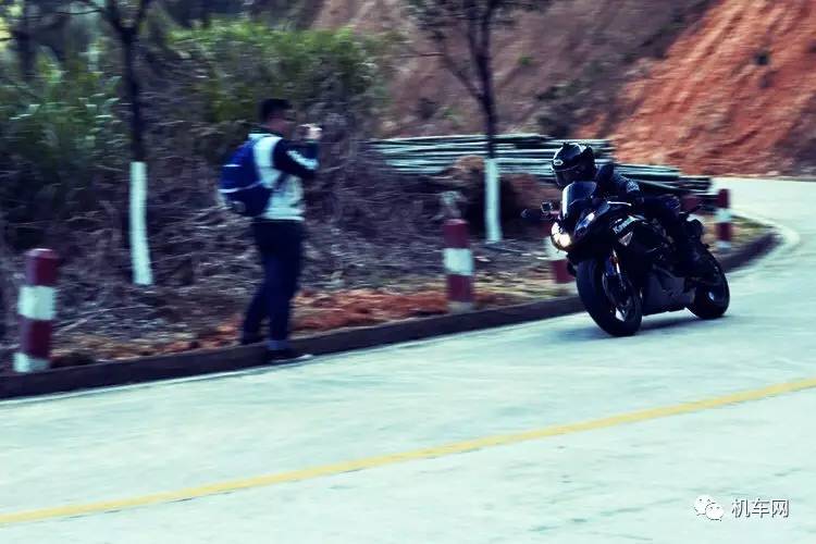 车友风采，遇到摩托车后，感觉每天都是热恋