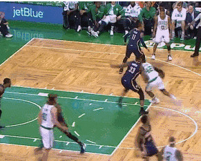 当年唯一能和詹姆斯对抗的乔治,唯一能和詹姆斯抗衡的人