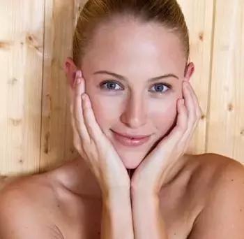 脸色痘印残留的黑色怎么才能消除,斑点痘印皮肤暗沉怎么改善