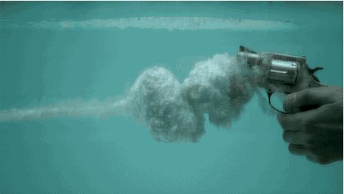 大爷打牌顶石头,大爷扛砖打牌原视频国外