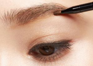 日本平价彩妆礼盒推荐品牌,日本平价彩妆100日元