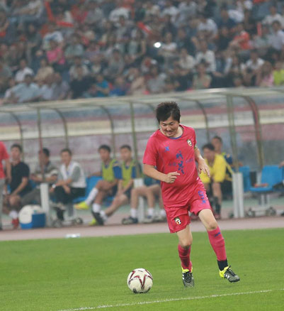 国足中韩长沙告捷,国足比赛张艺兴领唱