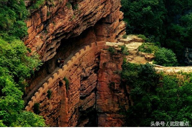 武定己衣大裂谷视频,武定己衣大裂谷自驾游