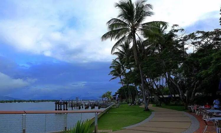 刘强东与奶茶妹妹的婚礼举办地大堡礁到底有多美？自己去看！